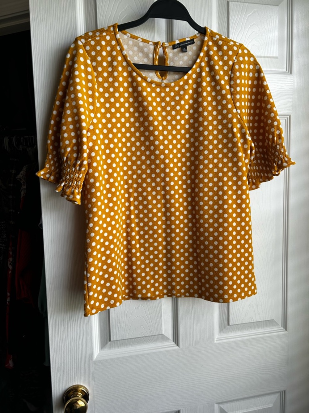 Adrianna Papell Mustard Polka Dot Flutter-Sleeve Blouse